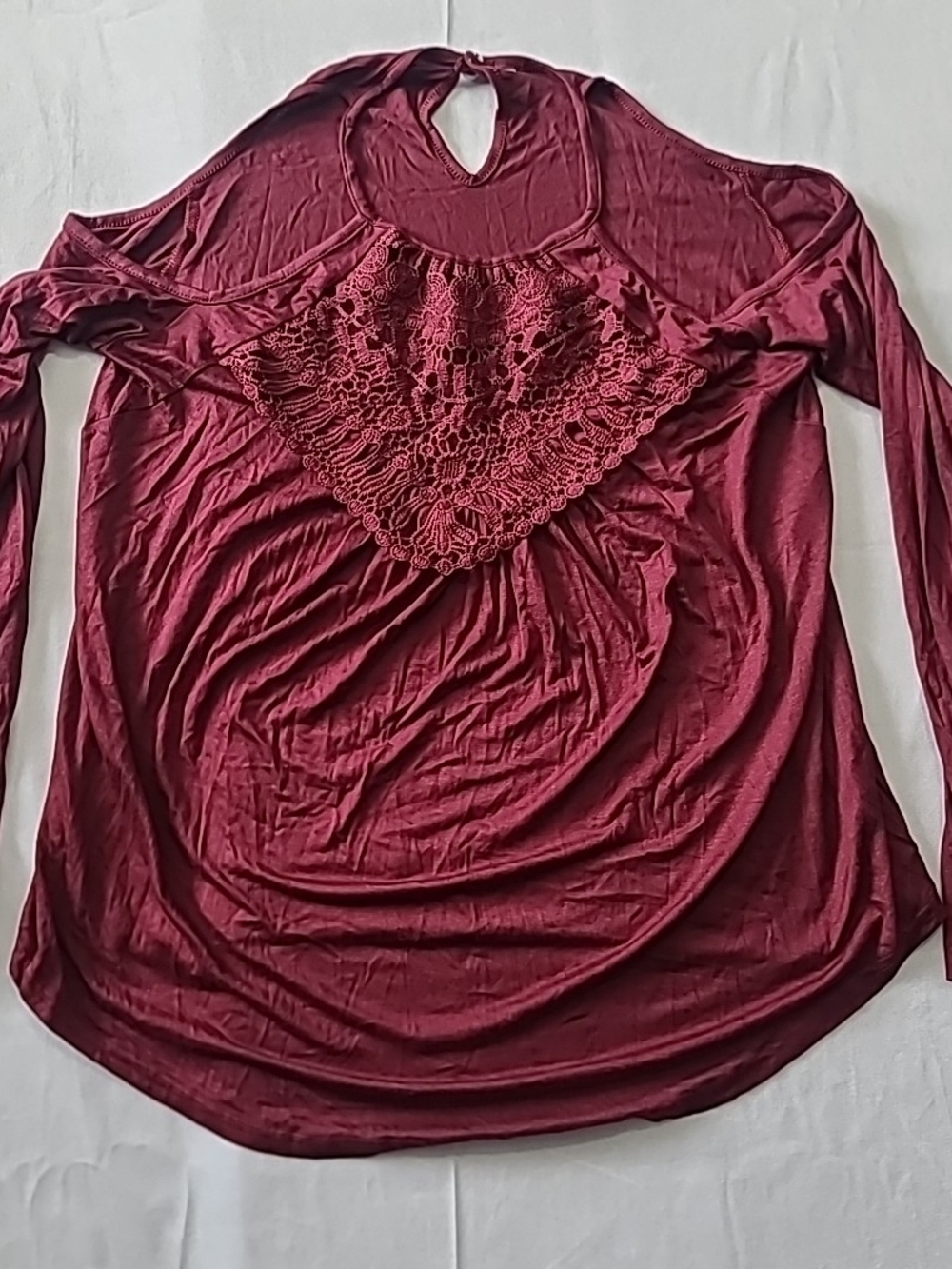 Burgundy Cold Shoulder Top Size XL Unbranded Button Closure